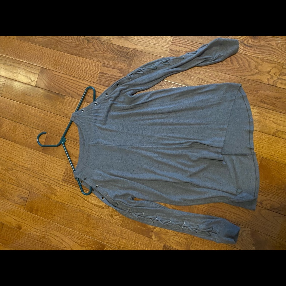 Cut out shoulder top
